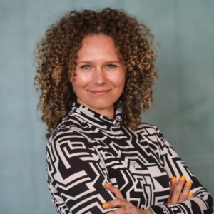 Helen Lang, Kundin von virtic